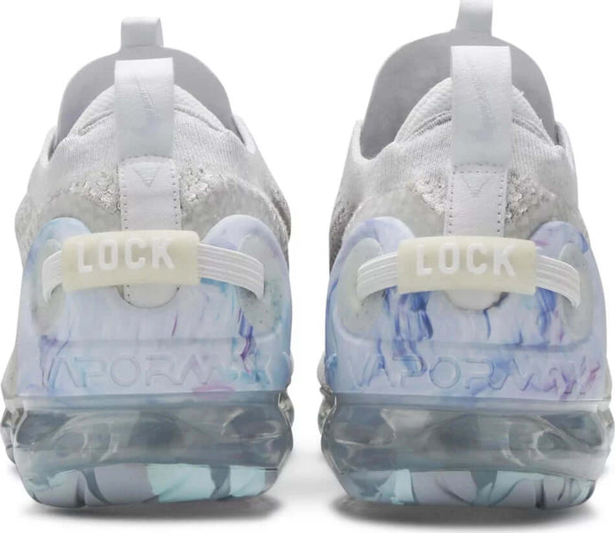 Vapormax summit white hotsell