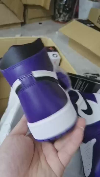 Trainers factoey have updated the video of Jordan 1 Retro High Court Purple White  for customer satisfaction so all customers can see it easily our Jordan 1 Retro High Court Purple White