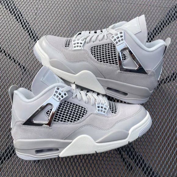 jordan 4 frozen moments