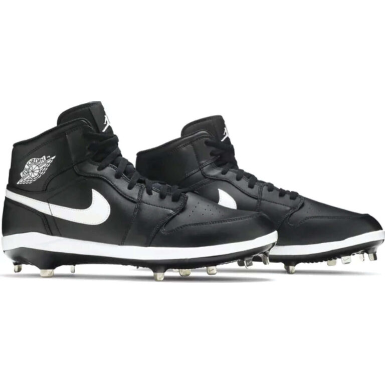 This is the pair of Air Jordan 1 Retro Metal 'Black White. Describe the beauty of Black White