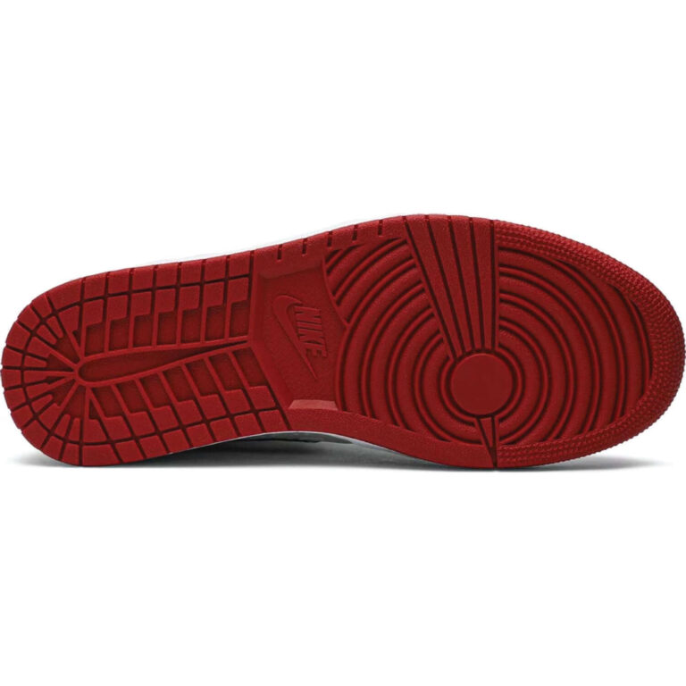 Air Jordan 1 Mid 'Fearless' - Image 2