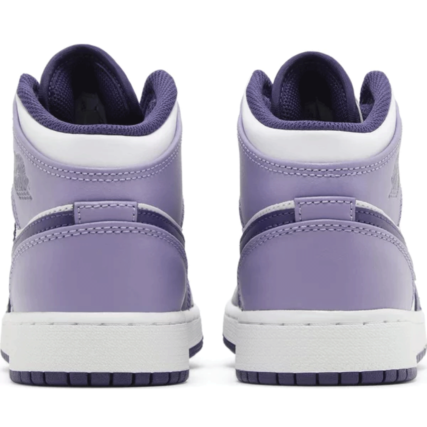 This is the back side shoe of Air Jordan 1 Mid GS 